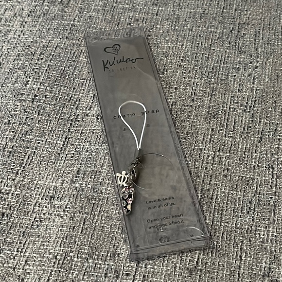 New in Box Charm Strap- love & aloha is in all of us - Picture 1 of 2